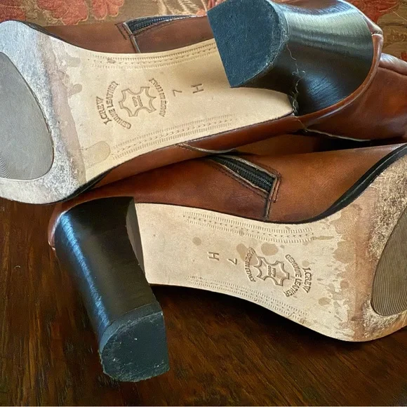 J. Crew Tan Italian Leather Heeled Boots 7.5 - Picture 5 of 9